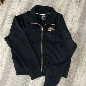 Nike women’s cropped jacket
